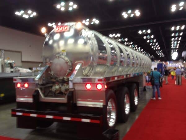 Aluminum Vac trailer